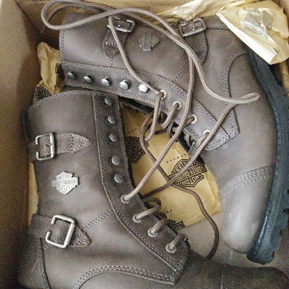 Women's Harley Davidson boots